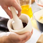 Afbeeldingen van LEO Vijzel met deksel 11cm